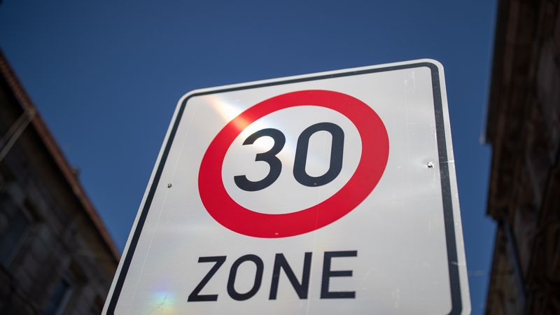 Schild in 30er-Zone